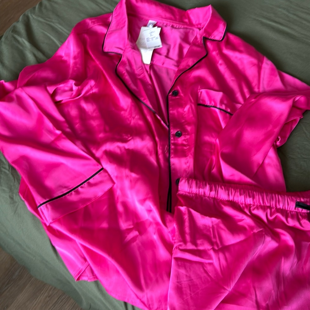 Stars Above Hot Pink Satin Pajama Set Top & Shorts NWT